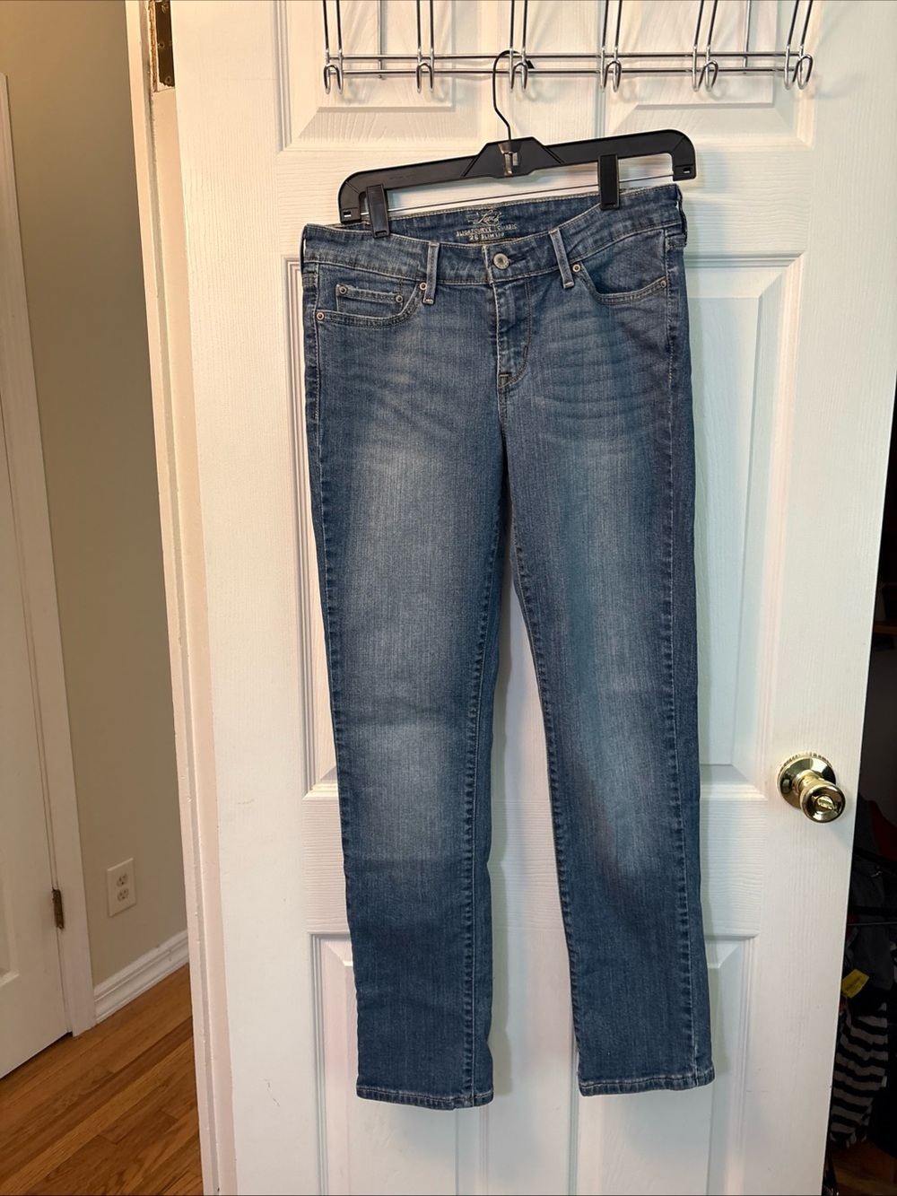 Levi's Women's Straight Leg Blue Jeans